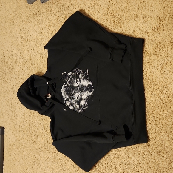 Lost Creek Other - Lost creek clothing size L sweatshirt